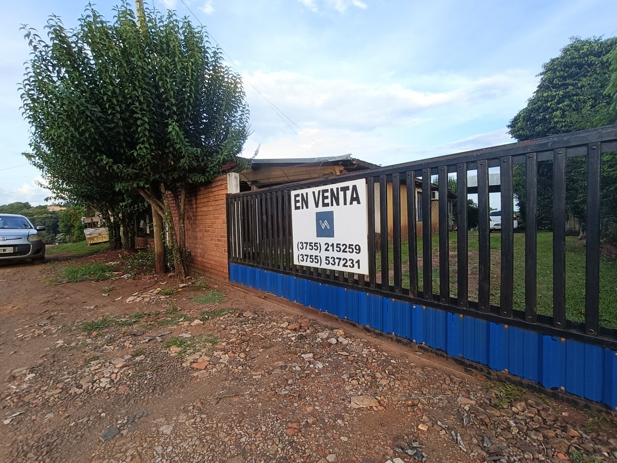CASA CON TERRENO 