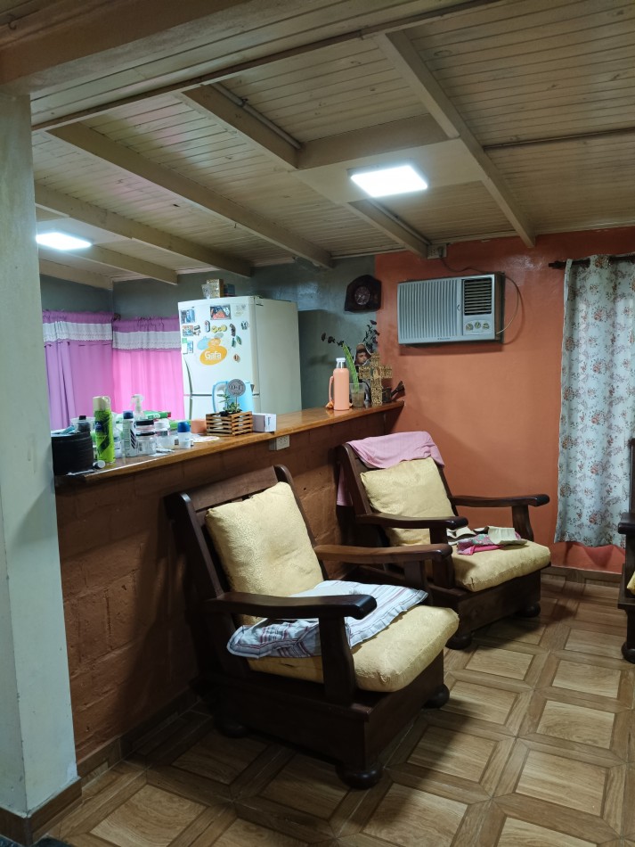 CASA CON TERRENO 