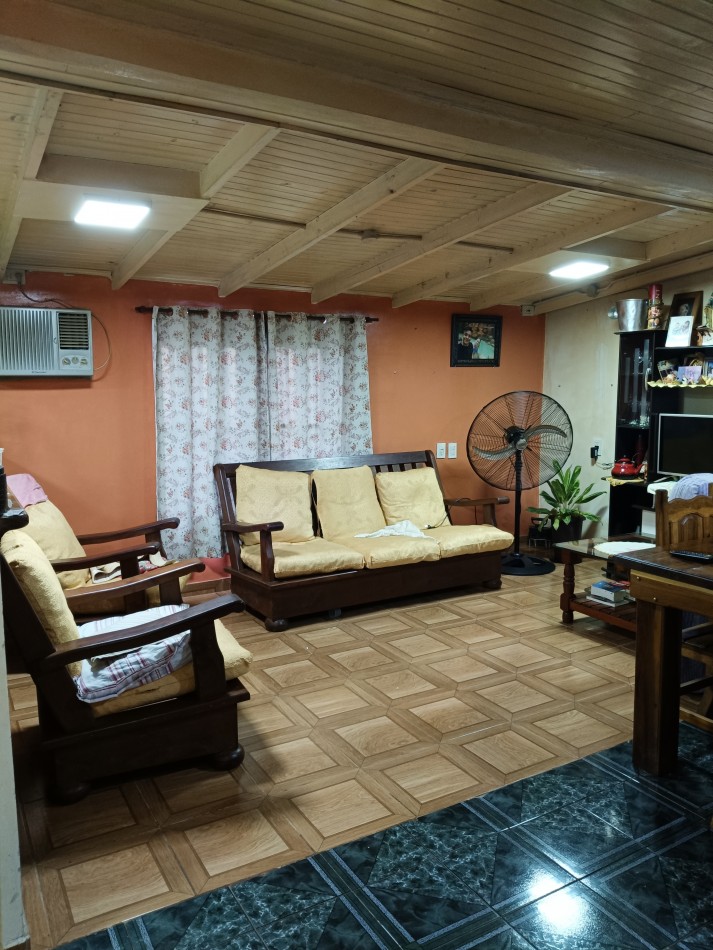 CASA CON TERRENO 