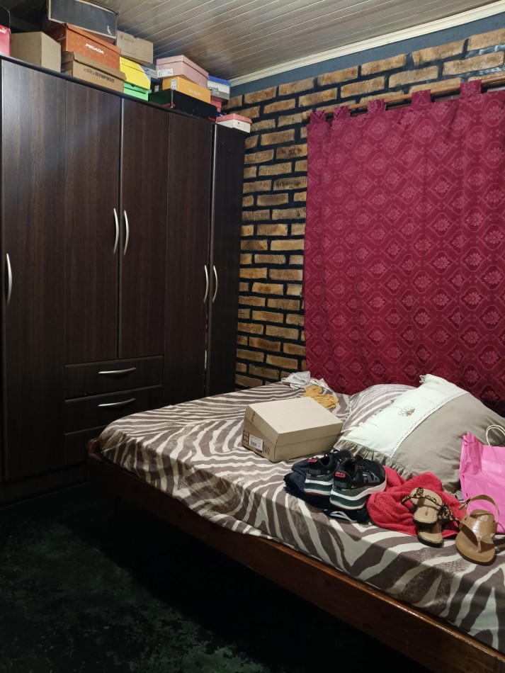 CASA CON TERRENO 