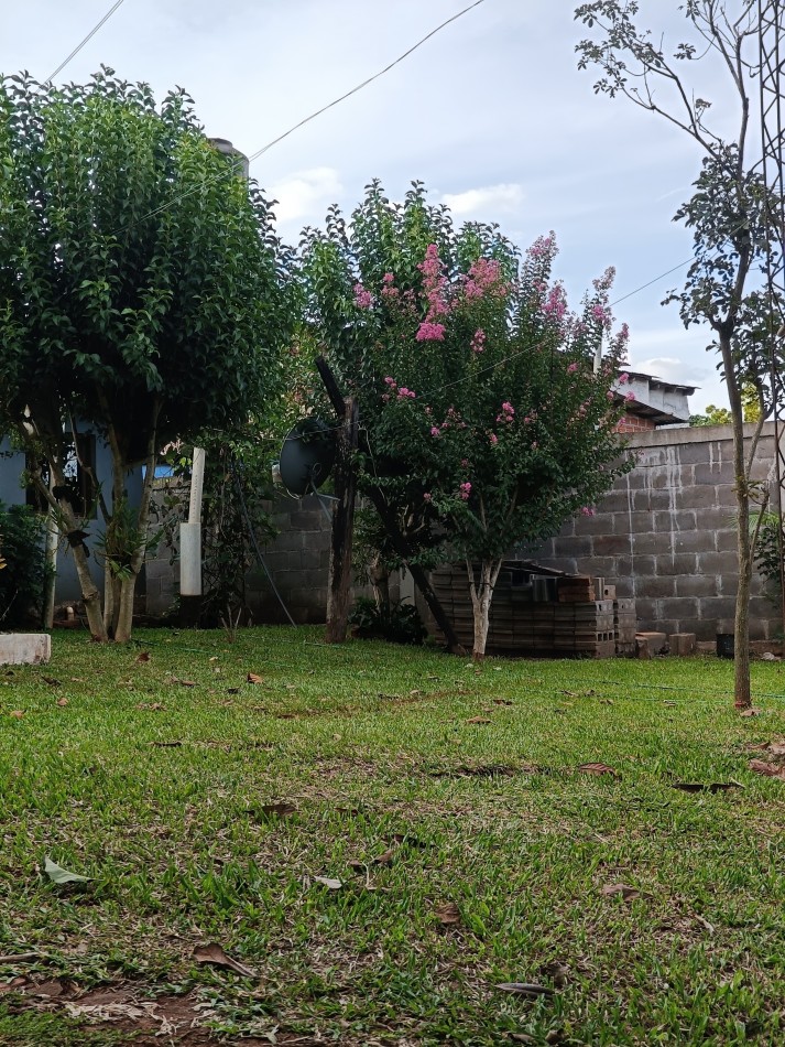 CASA CON TERRENO 