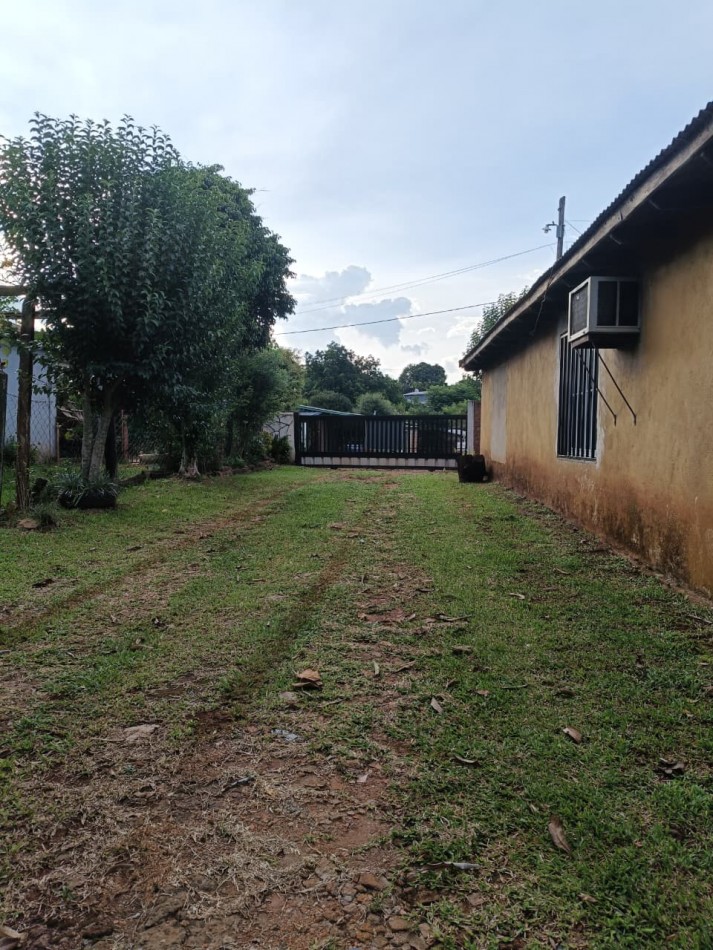 CASA CON TERRENO 