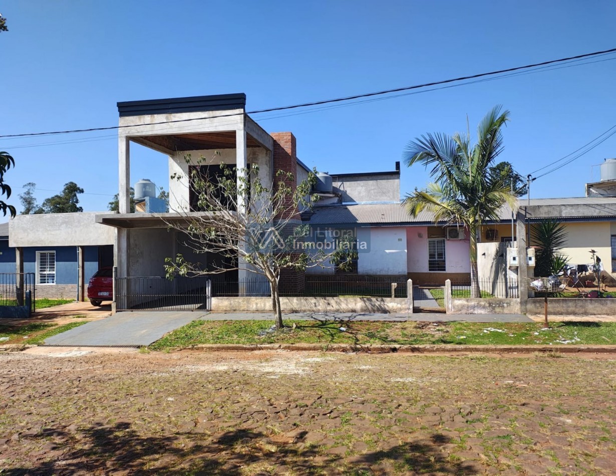TERRENO CON CASA PROPIEDAD