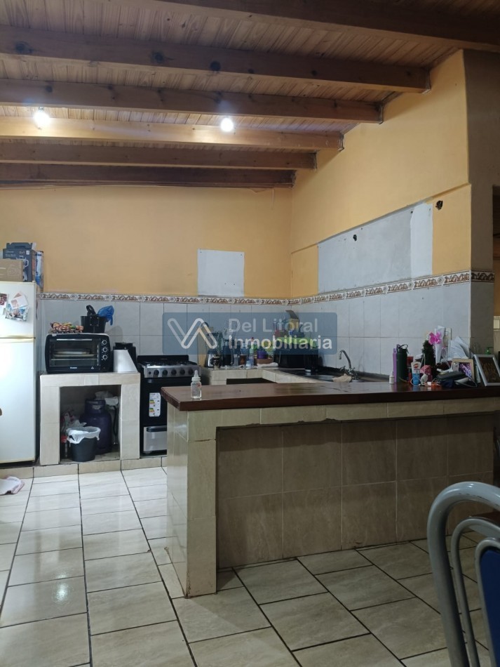 CASA CON TERRENO