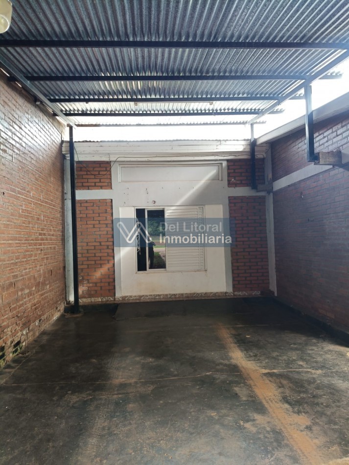 CASA CON TERRENO