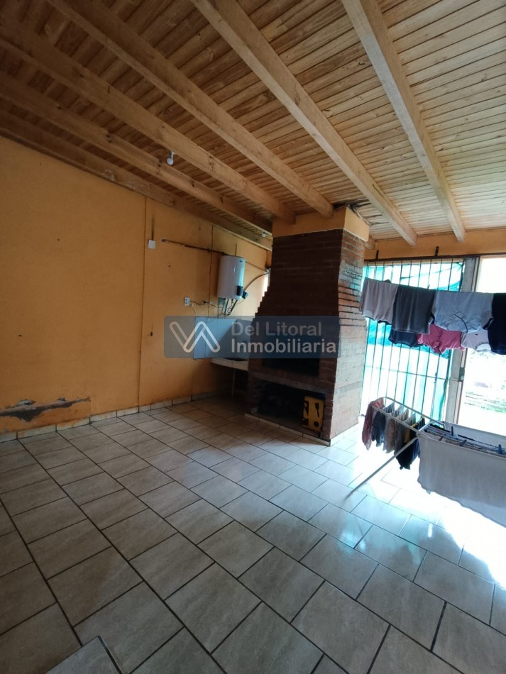 CASA CON TERRENO