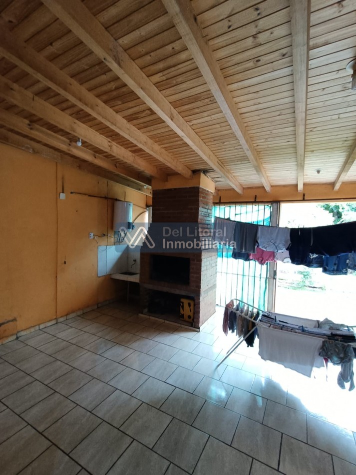 CASA CON TERRENO