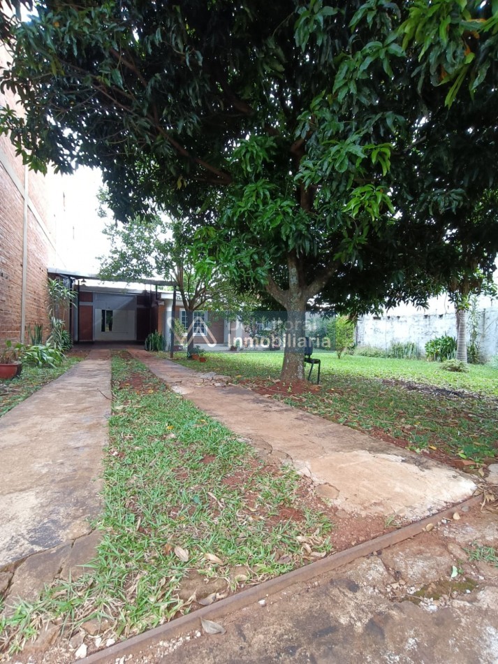 CASA CON TERRENO