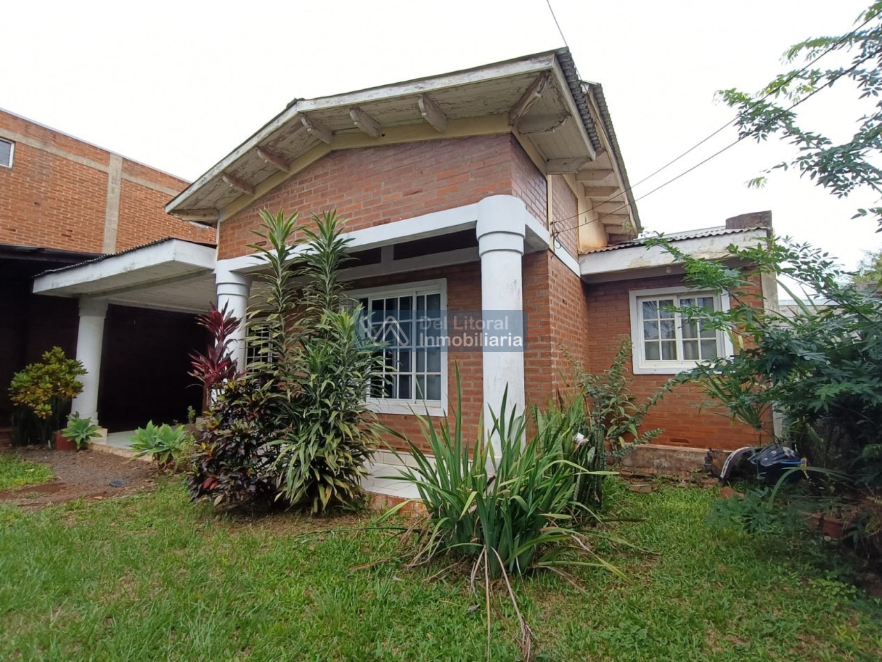 CASA CON TERRENO