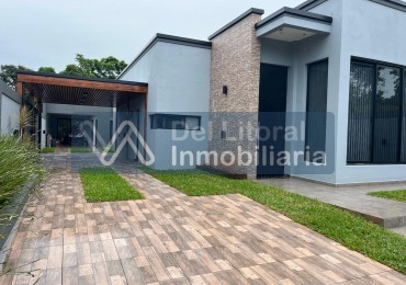EN VENTA | CASA MODERNA CON PISCINA