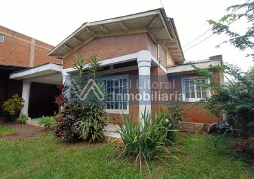 CASA CON TERRENO