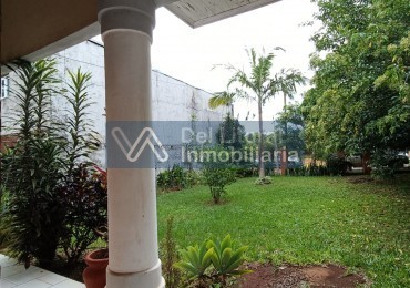 CASA CON TERRENO